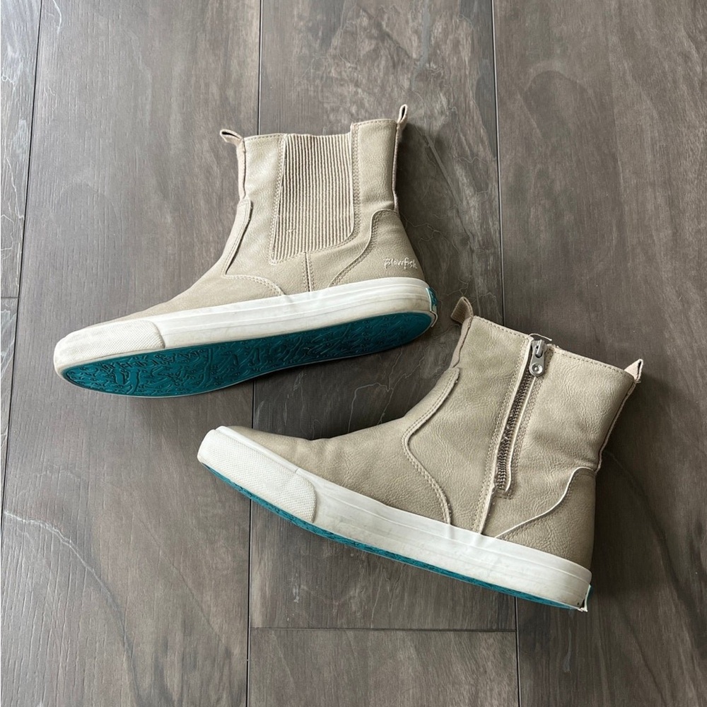 Blowfish Malibu Women's Midnight boots in Taupe 8.5
